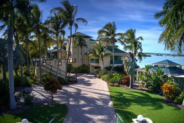 34 Cannon Royal Drive, Shark Key, FL 33040