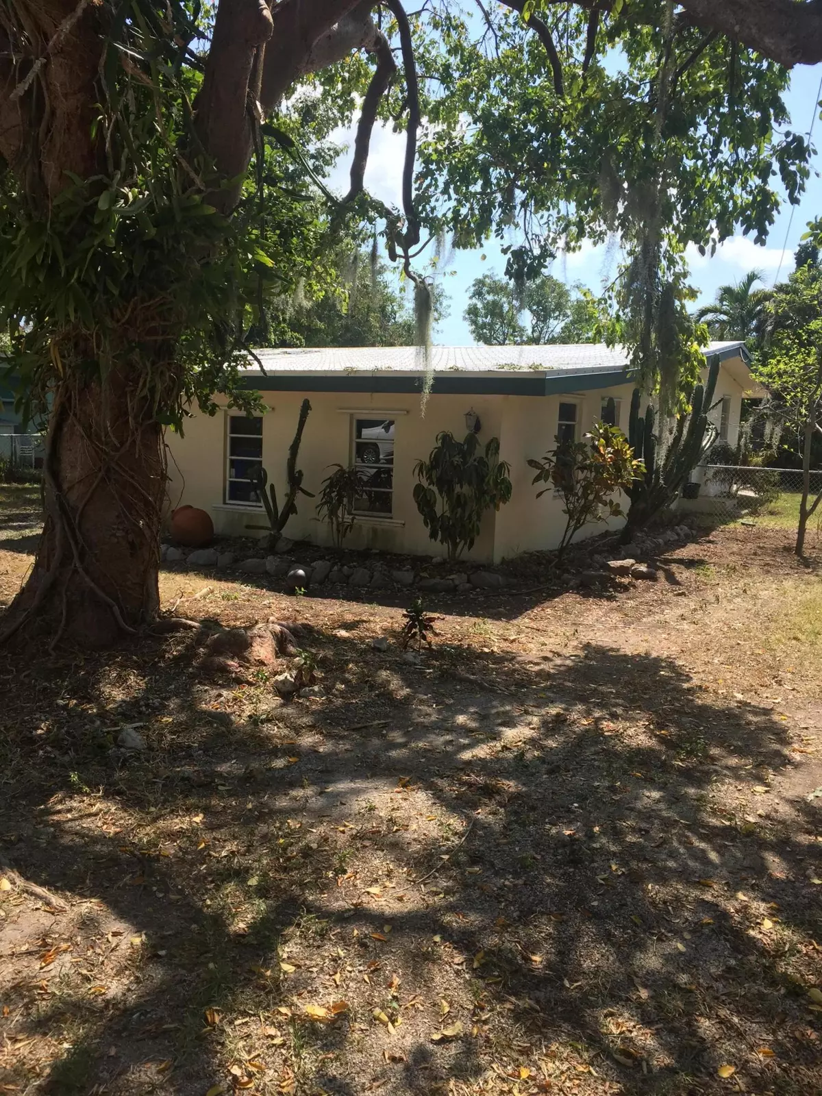 Upper Matecumbe Key Islamorada, FL 33036,132 N Hammock Road