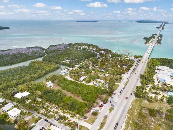 Lower Matecumbe, FL 33036,77340 Overseas Highway