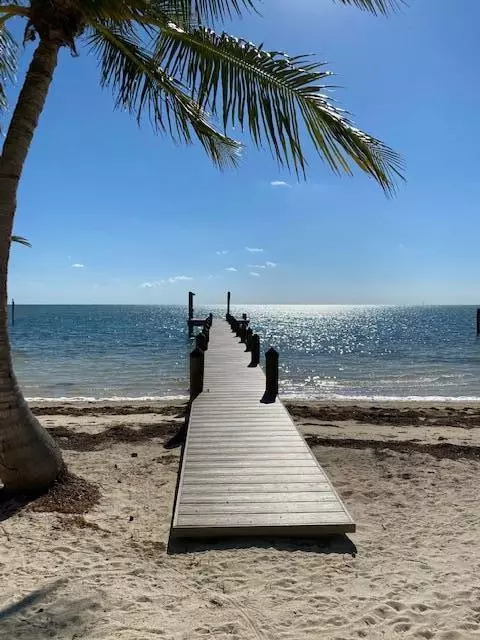 Upper Matecumbe Key Islamorada, FL 33036,200 Atlantic Street