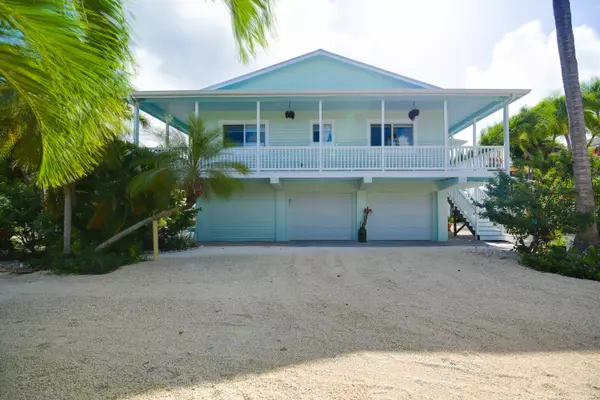 45 Bay Drive, Saddle Bunch, FL 33040