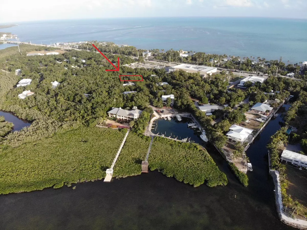 Upper Matecumbe Key Islamorada, FL 33036,27 Flamingo Hammock Road