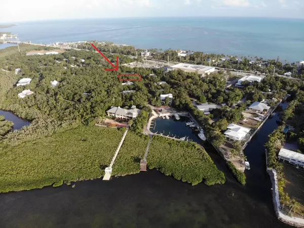 27 Flamingo Hammock Road, Upper Matecumbe Key Islamorada, FL 33036