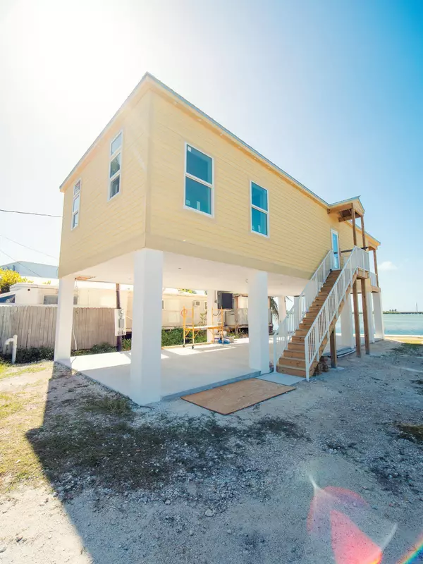 66 Palm Drive, Saddle Bunch, FL 33040