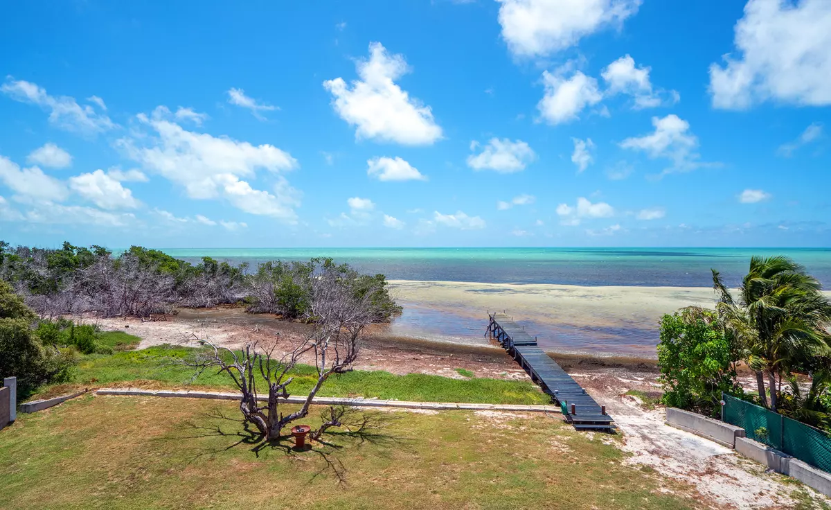 Boca Chica, FL 33040,356 Boca Chica Road