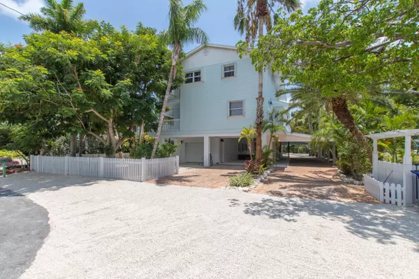 117 Seashore Drive, Upper Matecumbe Key Islamorada, FL 33036