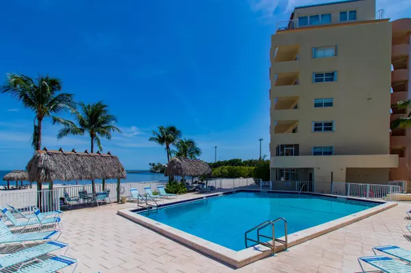 Tavernier, FL 33070,200 Wrenn Street #404