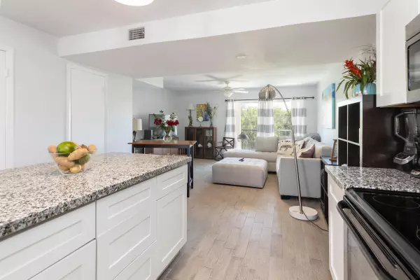 Islamorada, FL 33036,87465 Old Highway #208