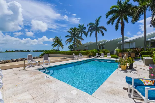 28 Jade Drive Drive #4, Big Coppitt, FL 33040