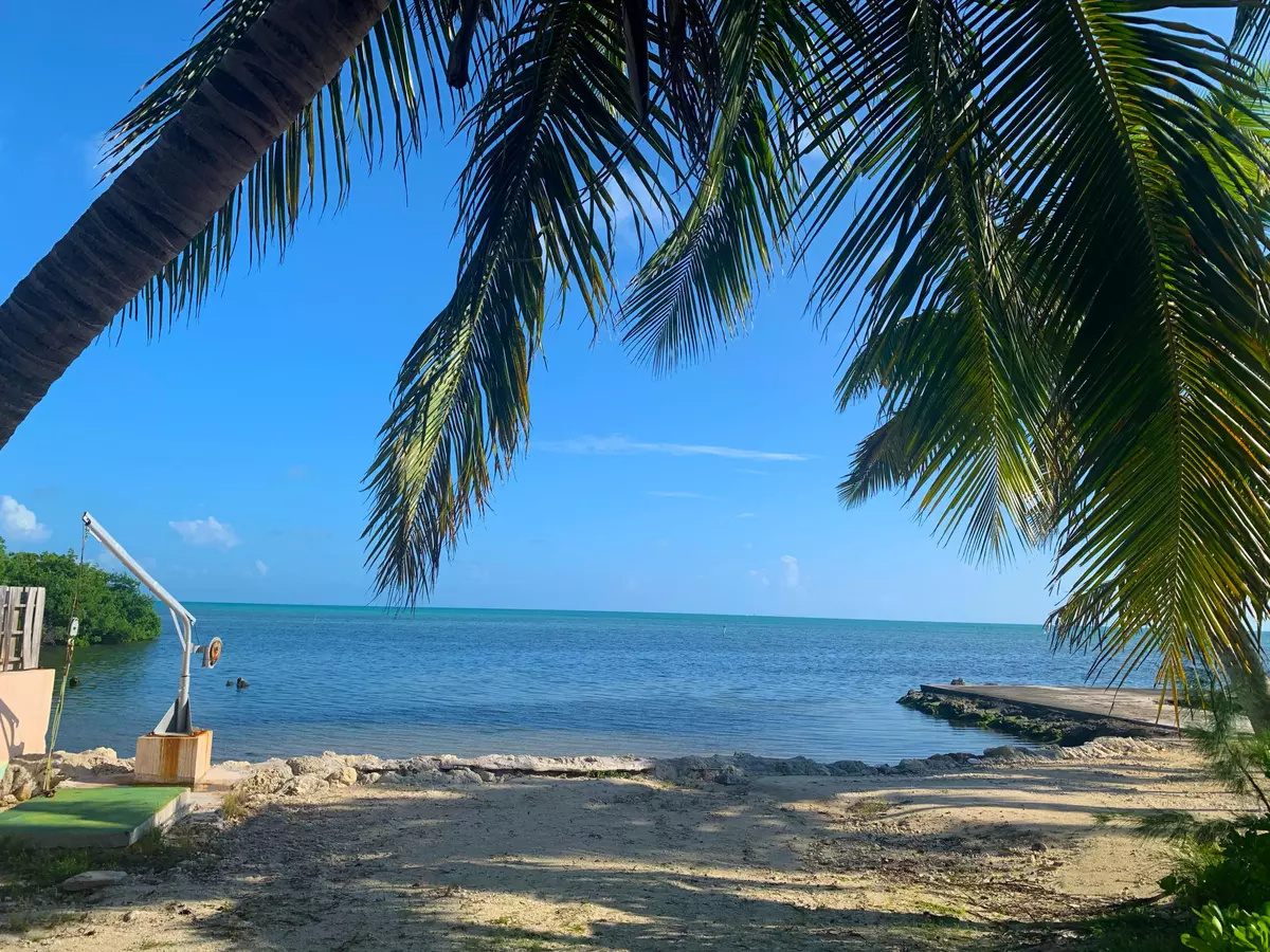 Upper Matecumbe Key Islamorada, FL 33036,80501 Old Highway