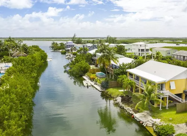 37 Blue Water Drive, Saddle Bunch, FL 33040