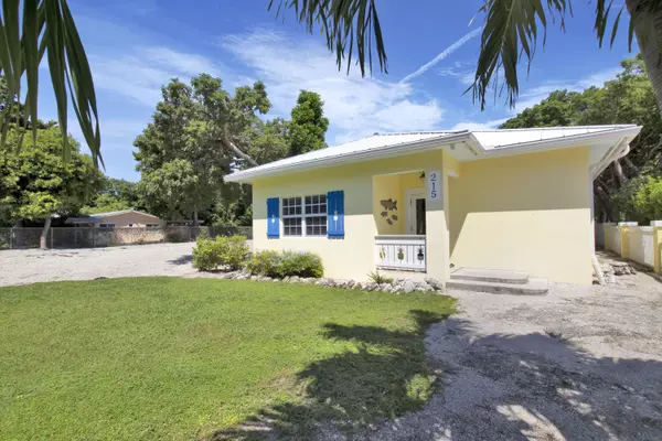 Upper Matecumbe Key Islamorada, FL 33036,215 Jerome Avenue