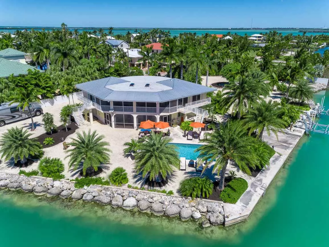 Sugarloaf Key, FL 33042,17138 W Dolphin Street