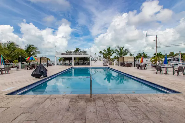 Key Largo, FL 33037,325 Calusa Street #338