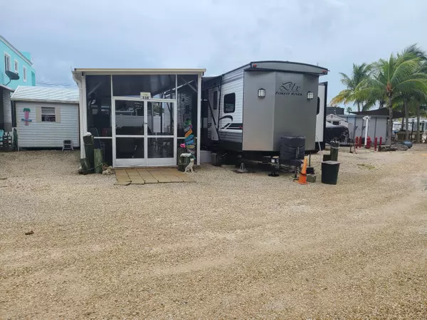 Key Largo, FL 33037,325 Calusa Street #338