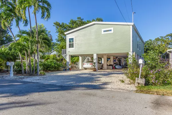 Sugarloaf Key, FL 33042,19549 Mayan Street