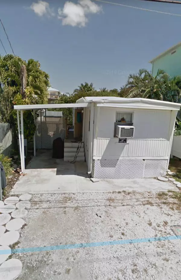 29 Palm Drive, Saddle Bunch, FL 33040