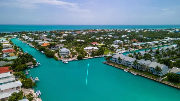 Duck, FL 33050,152 N Indies Drive