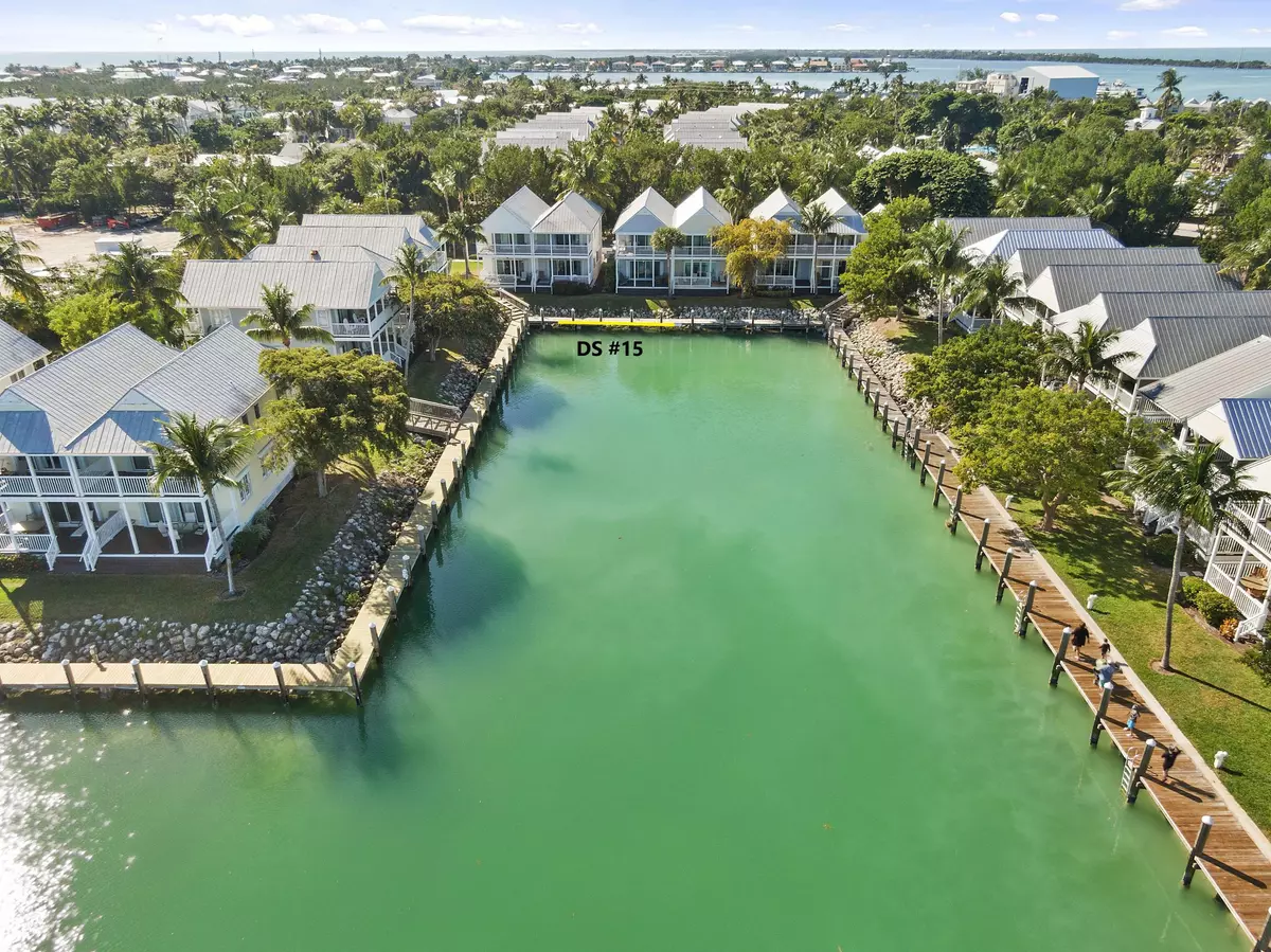 Duck Key, FL 33050,0 Dock Hawks Cay Boulevard #15