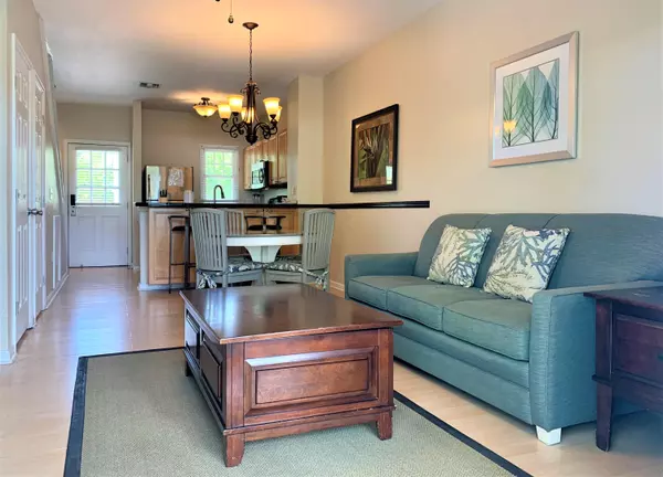 Duck, FL 33050,5084 Sunset Village Drive