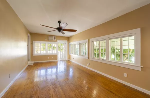 Key West, FL 33040,900 White Street #3
