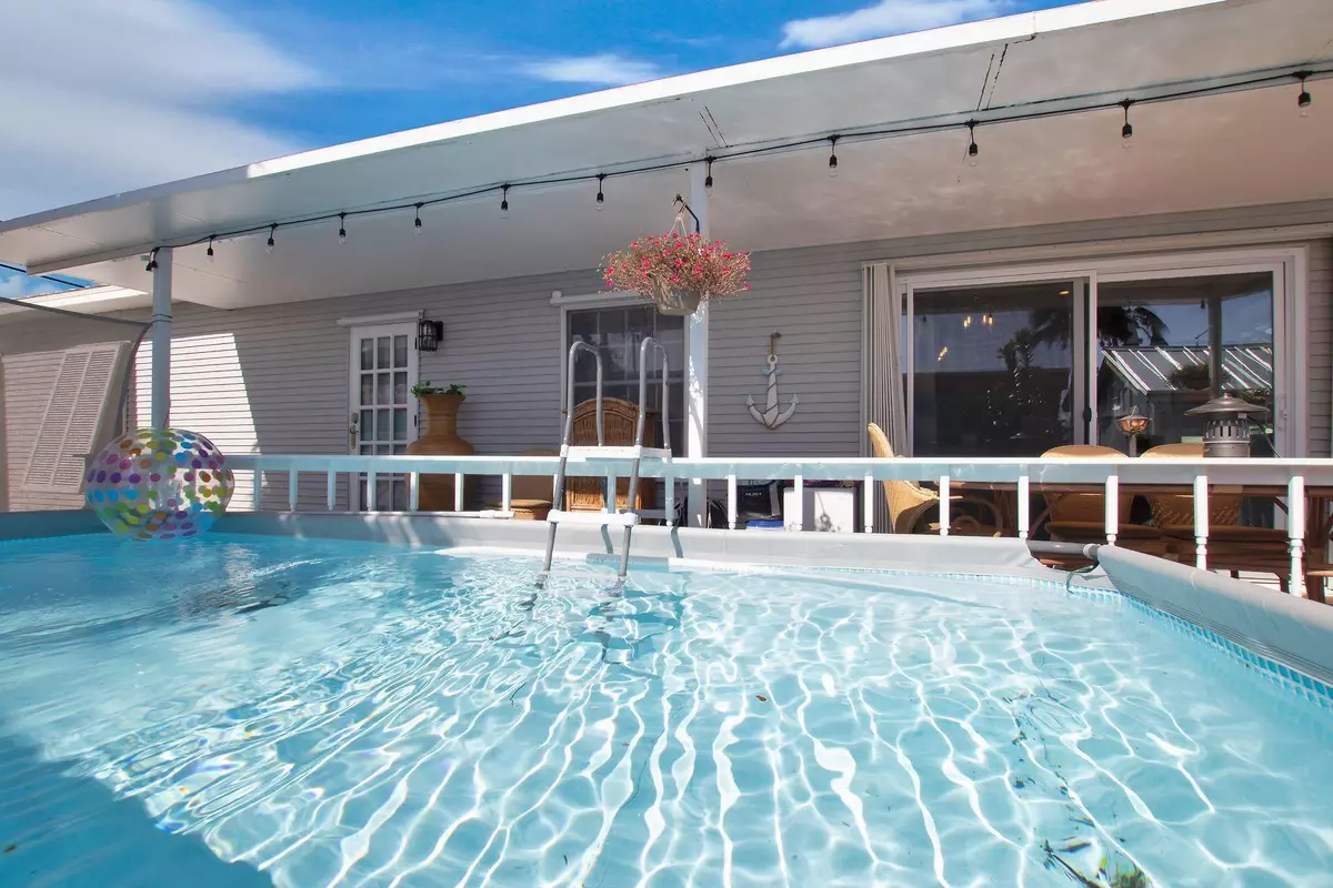 Marathon, FL 33050,468 81St Street Ocean