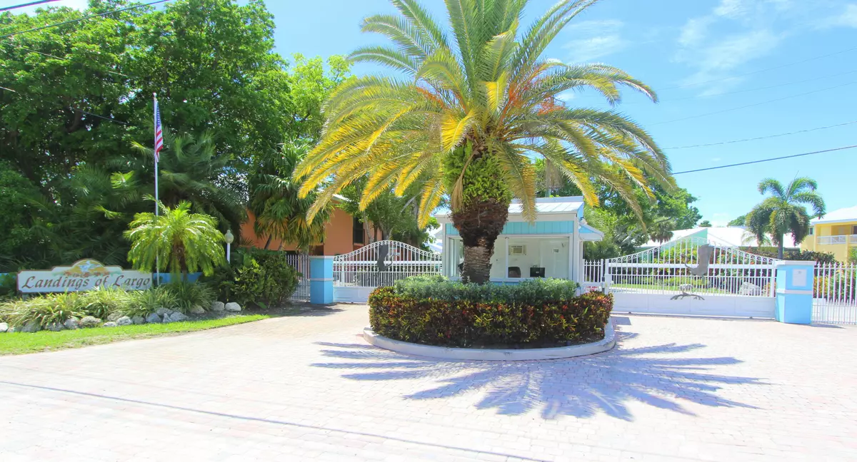 Key Largo, FL 33037,9818 Mariners Avenue #107