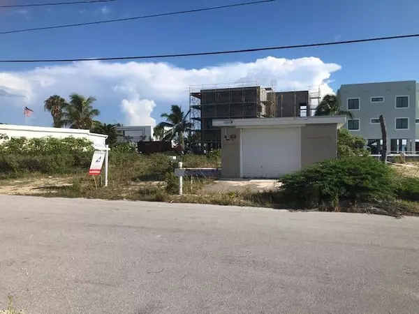 31449 Ave H, Big Pine, FL 33043