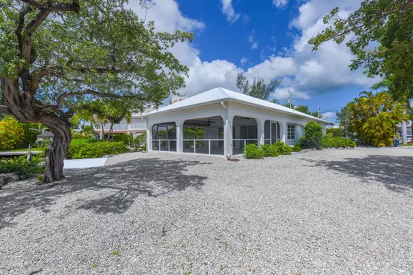 Sugarloaf Key, FL 33042,17224 E Green Turtle Lane