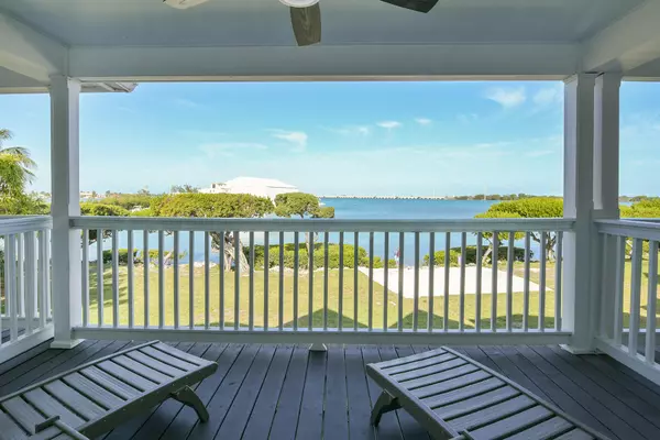 5078 Sunset Village Drive, Duck Key, FL 33050