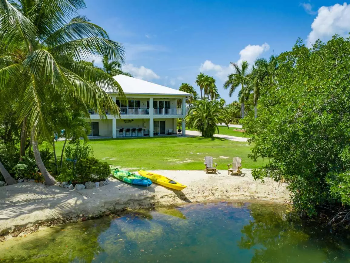 Sugarloaf Key, FL 33042,1008 E Buttonwood Drive