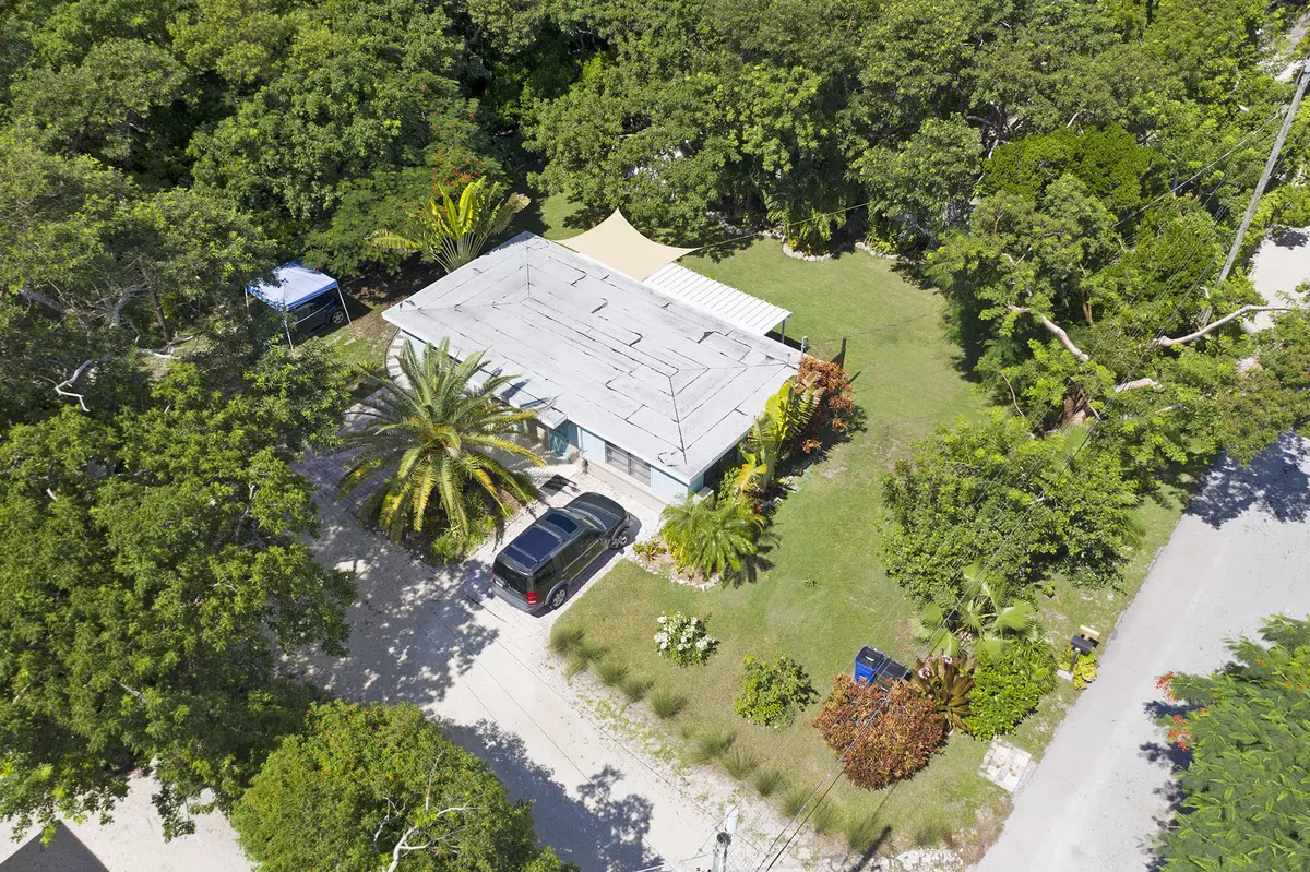 Upper Matecumbe Key Islamorada, FL 33036,218 Matecumbe Avenue