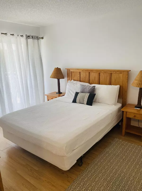 1500 Ocean Bay Drive #J8, Key Largo, FL 33037