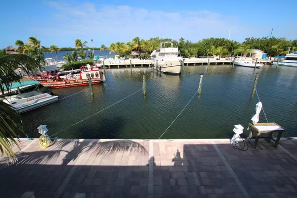 Upper Matecumbe Key Islamorada, FL 33036,96 Madeira Road #5