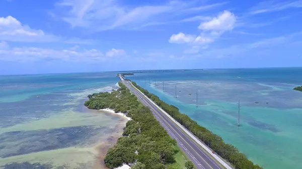 Upper Matecumbe Key Islamorada, FL 33036,81801 Overseas Highway #625