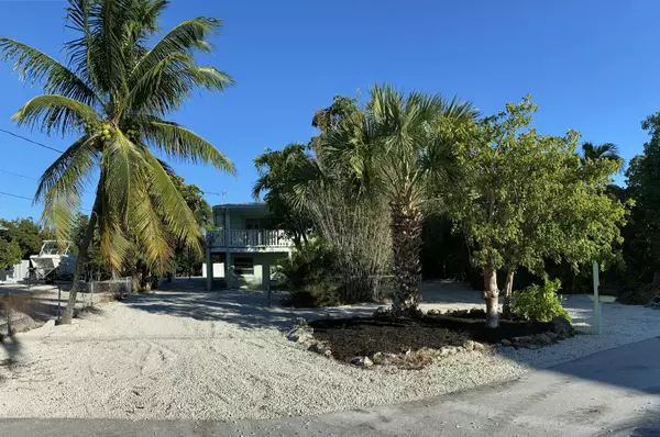 Sugarloaf Key, FL 33042,1067 Loggerhead Lane