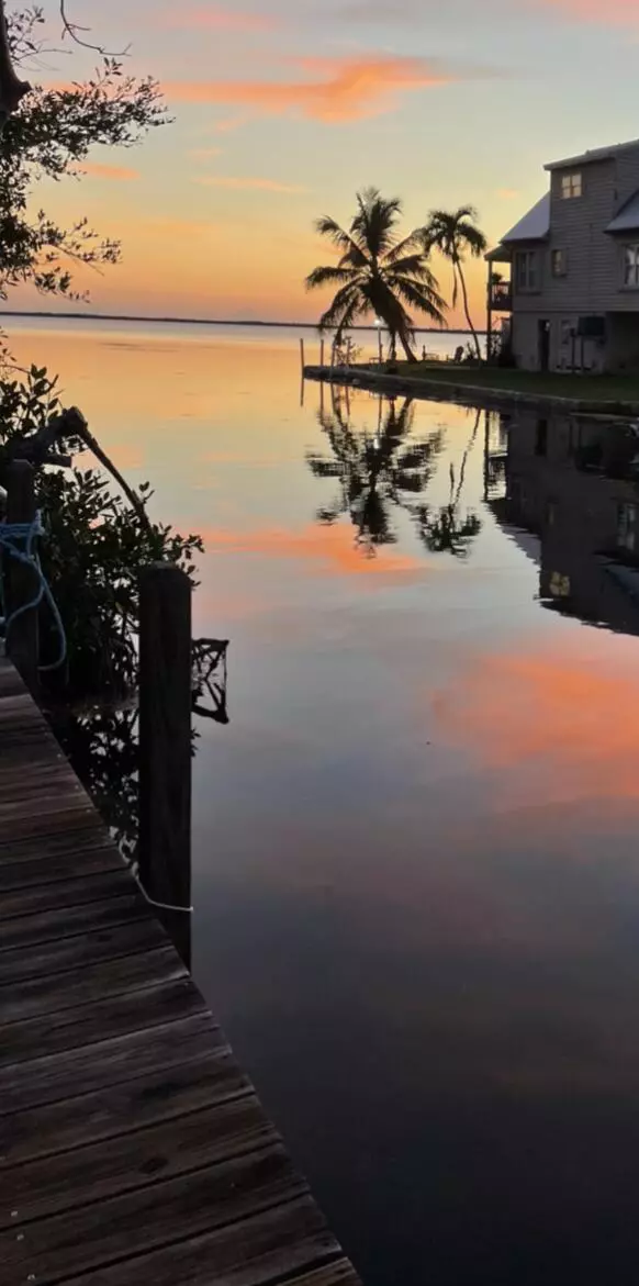 52 Bay Drive, Saddle Bunch, FL 33040