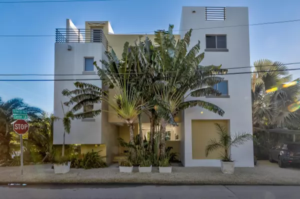 2 Stillwright Way, Key Largo, FL 33037