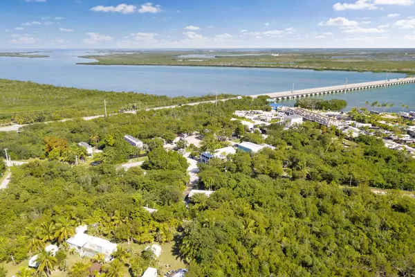 Sugarloaf Key, FL 33042,100 County Road