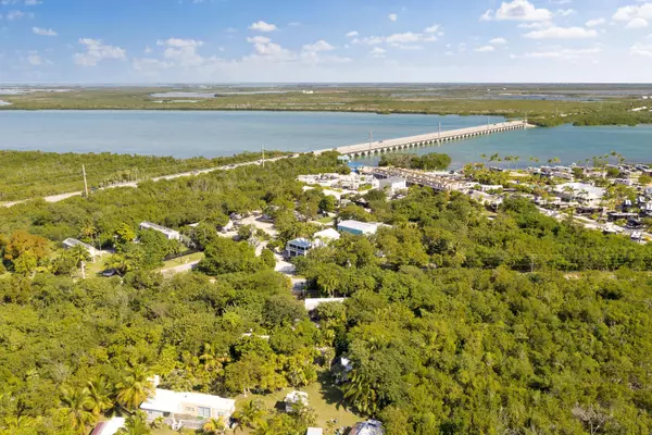 Sugarloaf Key, FL 33042,100 County Road