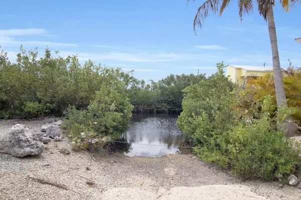 Layton, FL 33001,111 Sands Lane