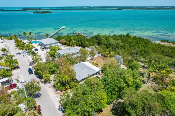 Sugarloaf Key, FL 33042,1045 Loggerhead Lane