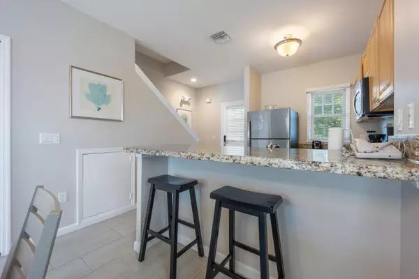 Duck, FL 33050,7004 Harbor Village Drive