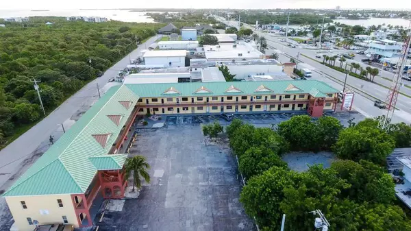 Marathon, FL 33050,11400 Overseas Highway #206