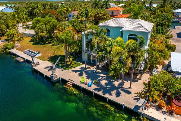 Sugarloaf Key, FL 33042,17183 Coral Drive