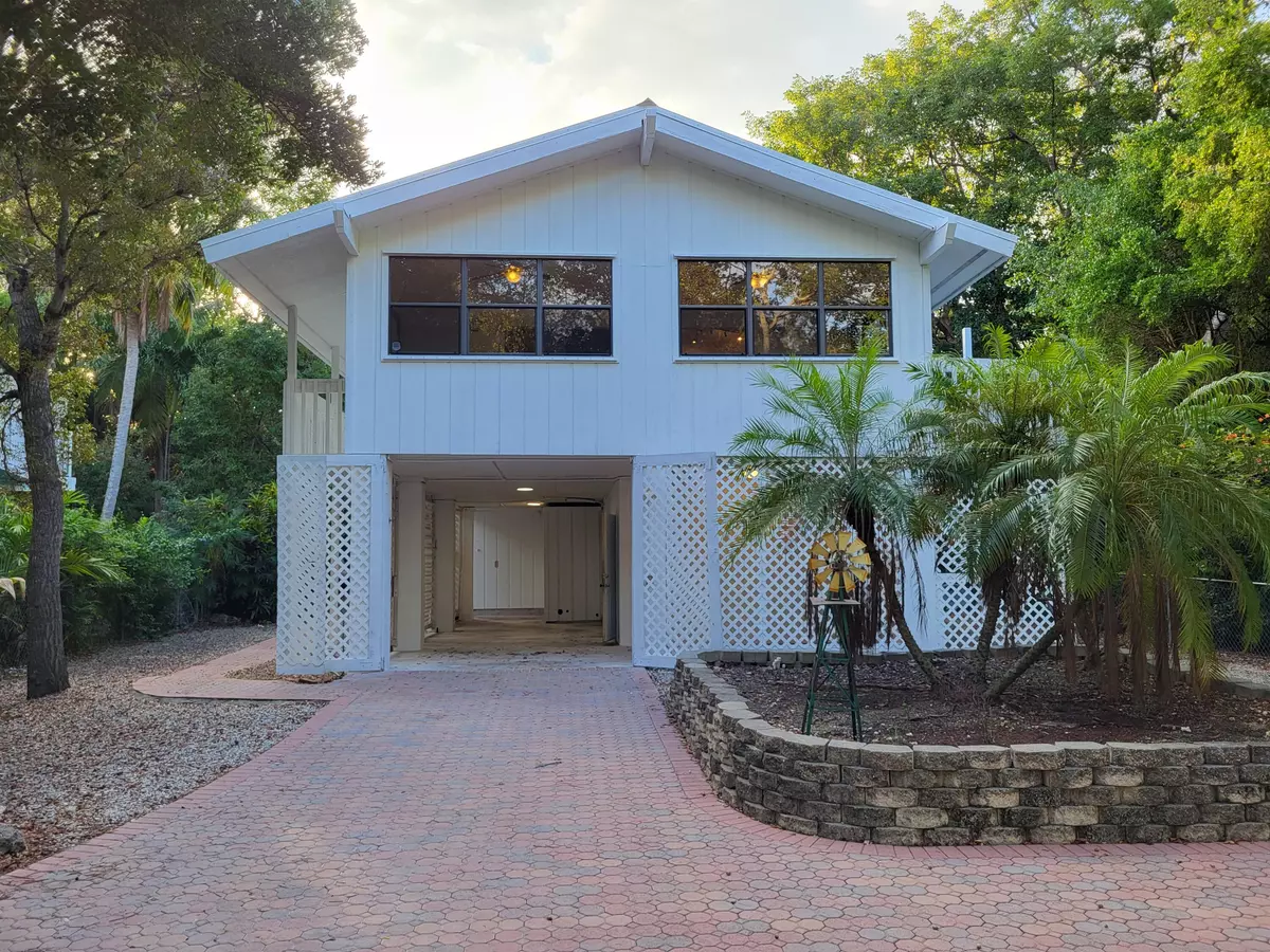 Key Largo, FL 33037,243 Buttonwood Shores Drive