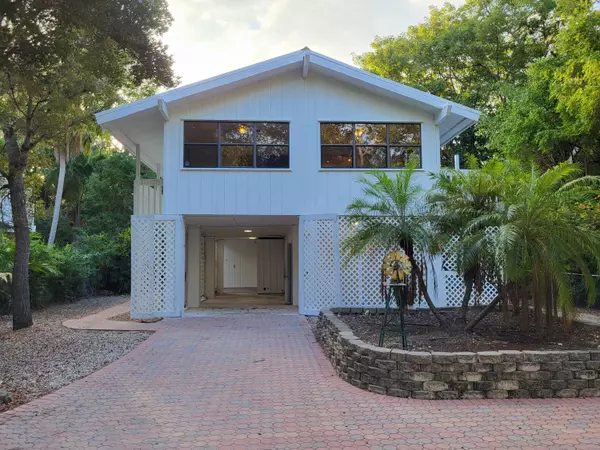 243 Buttonwood Shores Drive, Key Largo, FL 33037