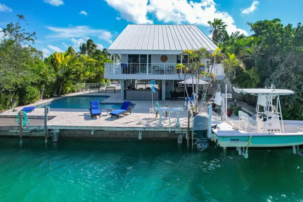 334 E Seaview Drive, Duck, FL 33050