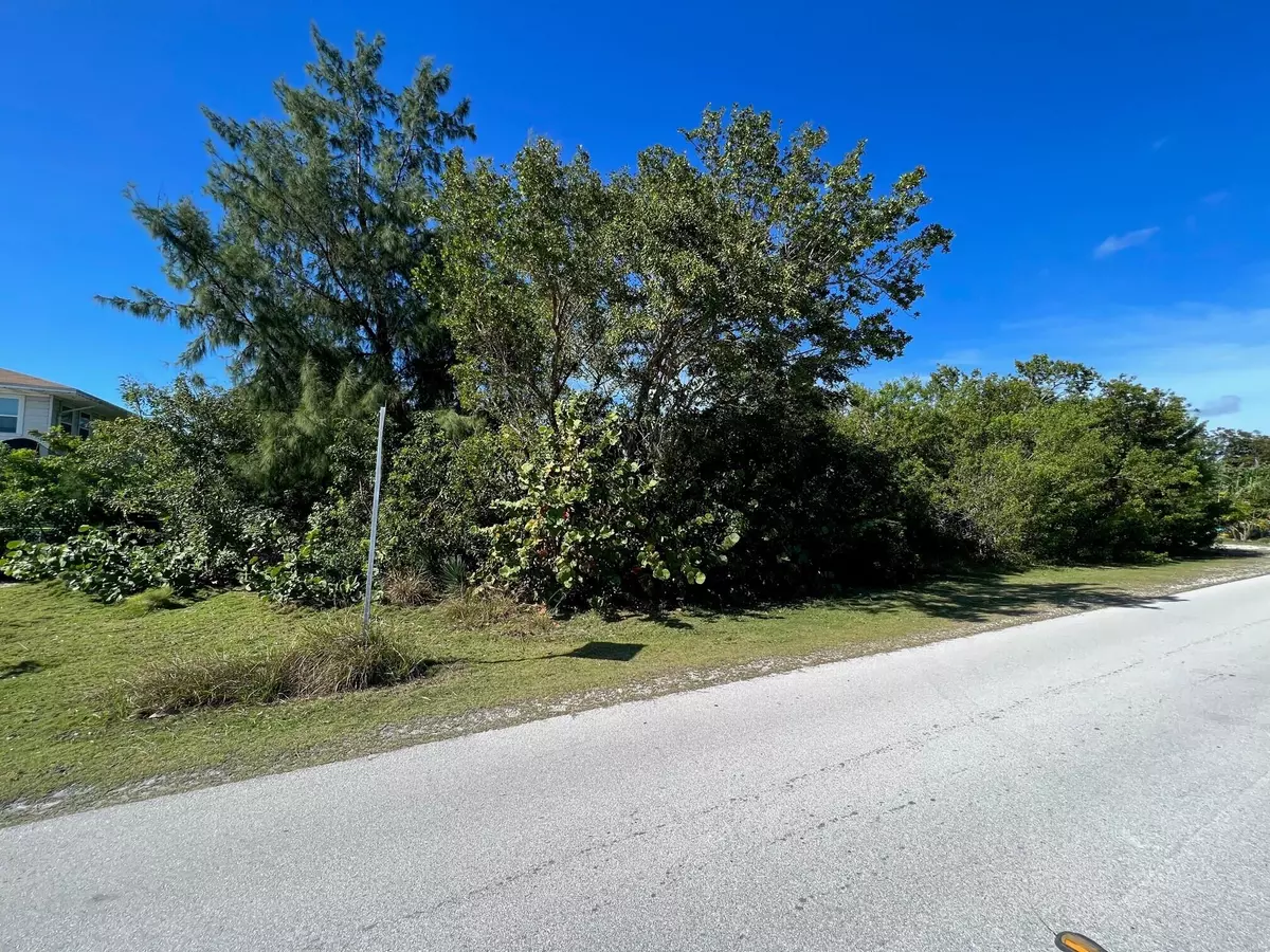 Big Pine Key, FL 33043,164 Newfound Boulevard