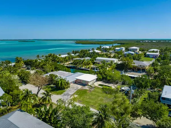 17334 La Brisa Lane, Sugarloaf Key, FL 33042